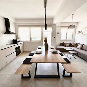 https://clouds-apartments-ciovo.splithotels.org