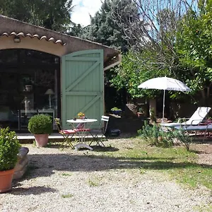 https://loustalet.fr-provencehotel.com